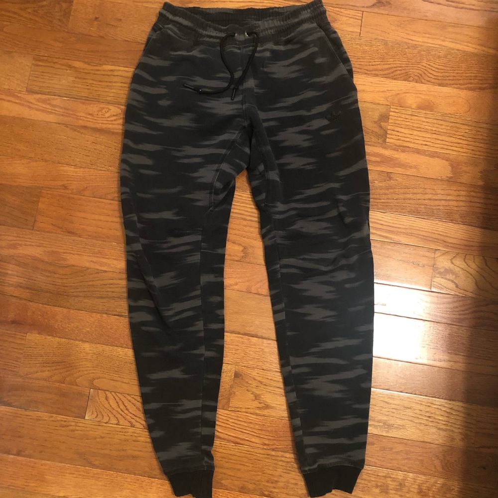 Adidas joggers M